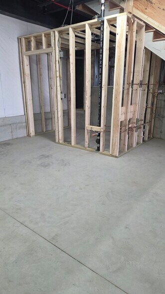 More Photos Of 1431 Hilldale Ave, Haverhill Industrial For Sale