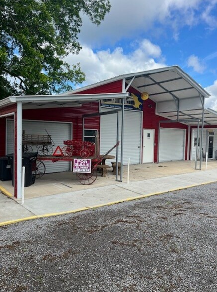 Primary Photo Of 207 N Anderson St, Tullahoma General Retail For Sale