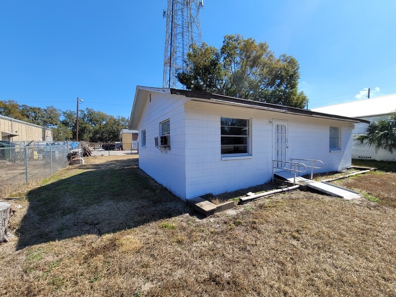 More Photos Of 4830 Gall Blvd, Zephyrhills Flex For Lease