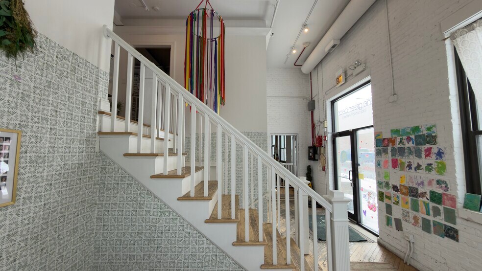 More Photos Of 2214 N Elston Ave, Chicago General Retail For Lease