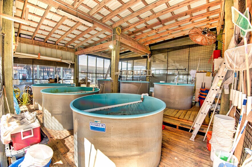 More Photos Of 14302 Stewart Rd, Galveston Marina For Sale