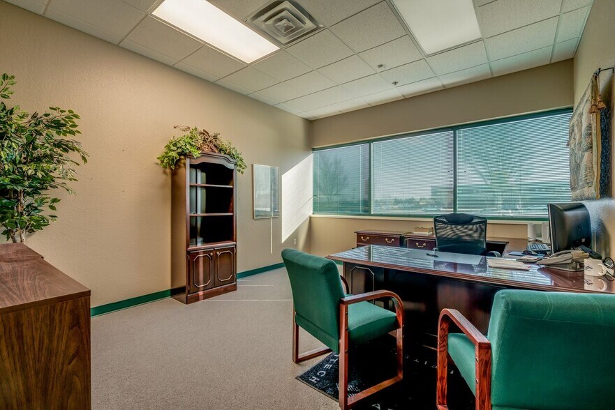 More Photos Of 3101 Technology Dr, Edmond Light Distribution For Lease