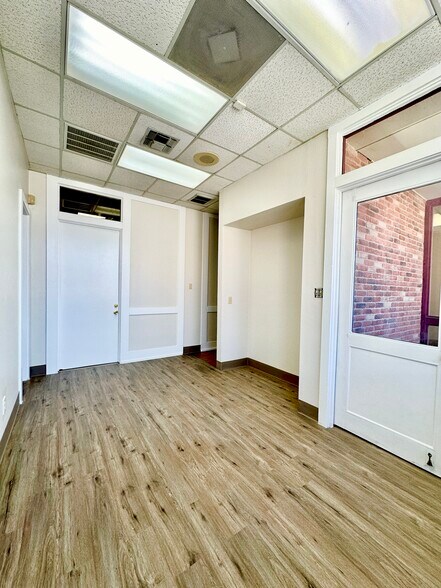 More Photos Of 717 Dolorosa St, San Antonio Office For Lease
