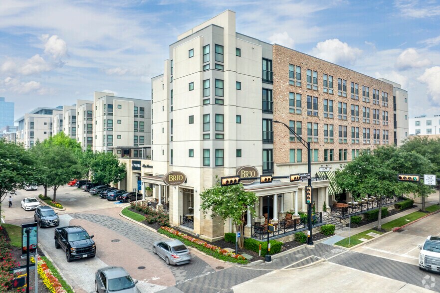 Primary Photo Of 12808 Queensbury Ln, Houston Apartments For Lease