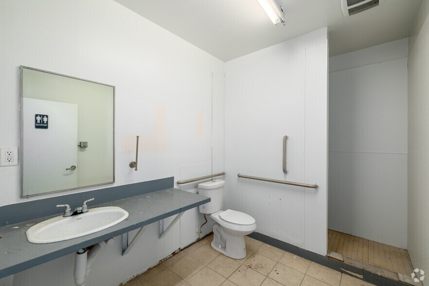 Photo of 1st Floor Ste D400