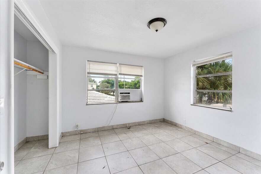 More Photos Of , West Palm Beach Multifamily For Sale