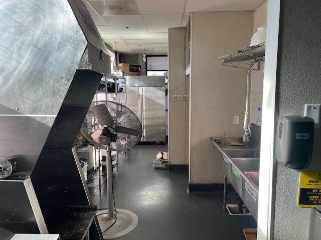 More Photos Of 7451 Foothills Blvd, Roseville General Retail For Lease