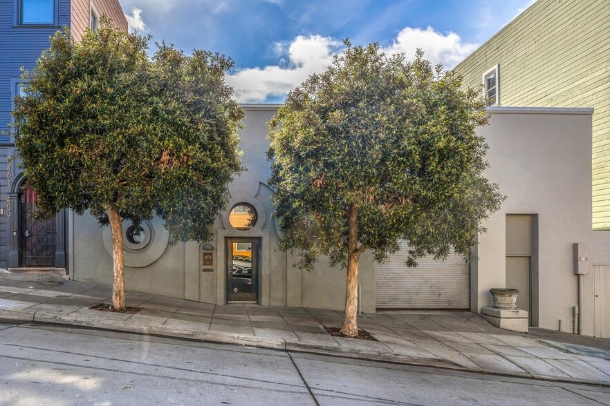 Primary Photo Of 465 Green St, San Francisco Storefront Retail Residential For Sale