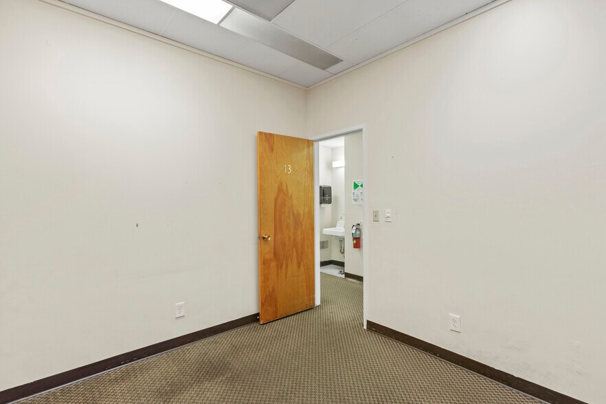 More Photos Of 455 Arkansas St, San Francisco Office For Lease