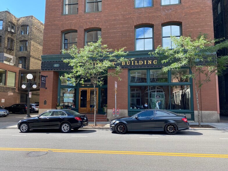 Primary Photo Of 413 Wacouta St, Saint Paul Office Residential For Lease