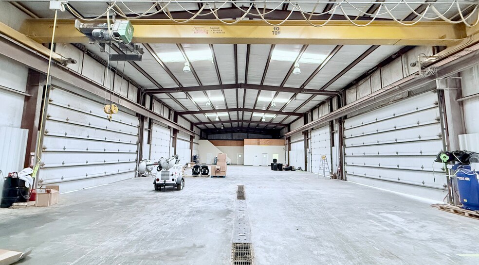 More Photos Of 8801 W County Road 127, Midland Warehouse For Lease