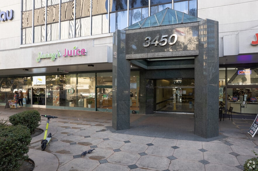 More Photos Of 3450 Wilshire Blvd, Los Angeles Office For Sale