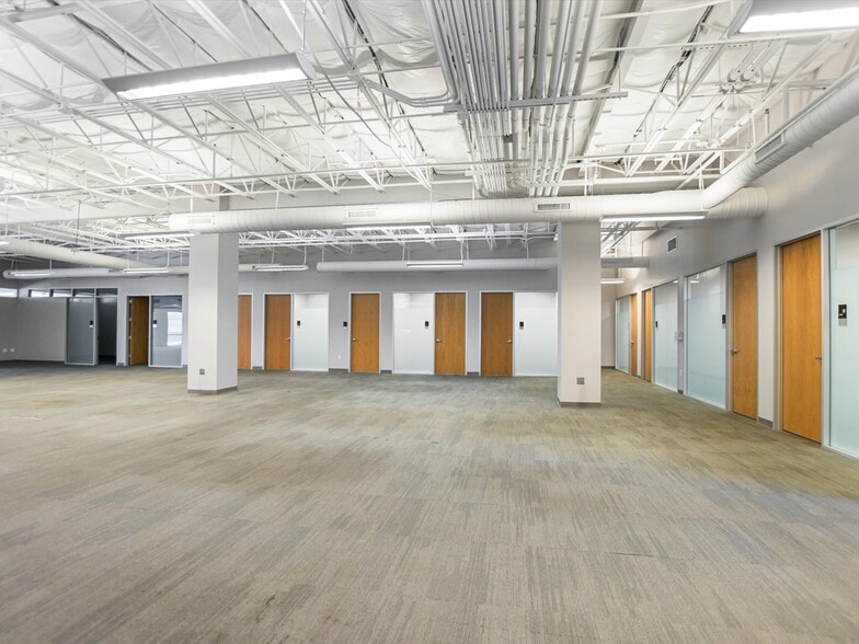 More Photos Of 1705 Guadalupe St, Austin Office For Sale