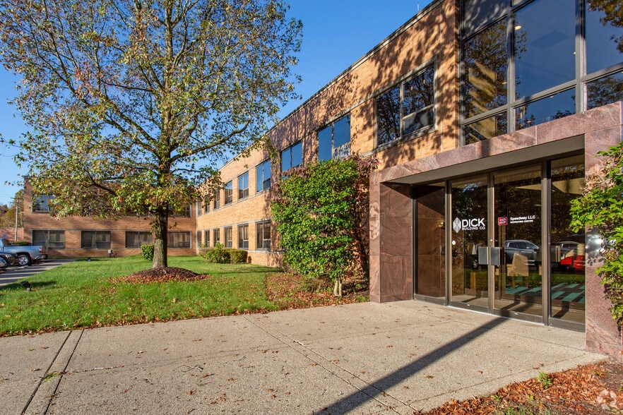 More Photos Of 1900 Route 51, Jefferson Hills Flex For Lease