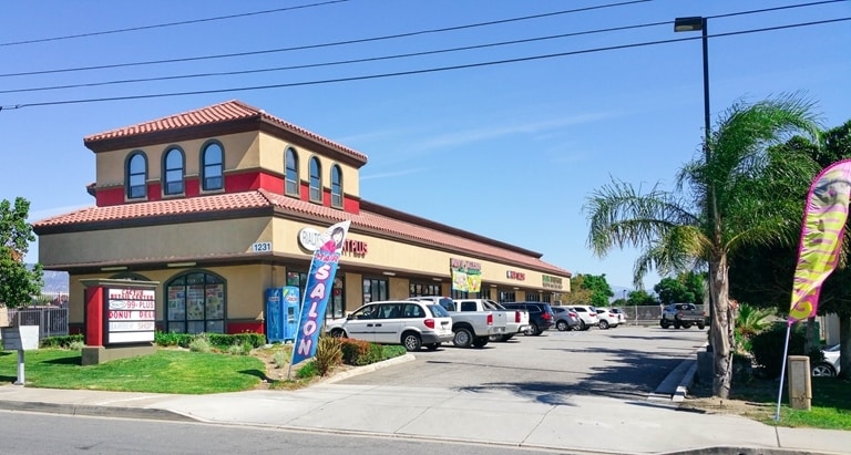 More Photos Of 1231 N Cactus Ave, Rialto Freestanding For Sale