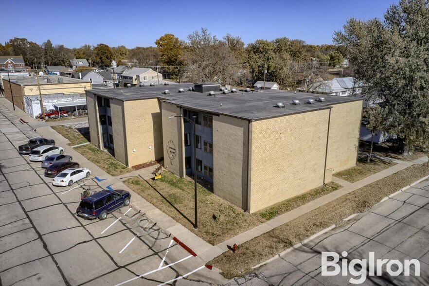 More Photos Of 130 S 5th St, Hebron Apartments For Sale