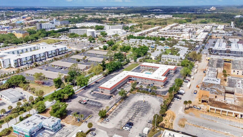 More Photos Of 7455 W Irlo Bronson Memorial Hwy, Kissimmee Hotel For Sale