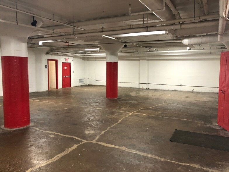 More Photos Of 1729 N 2nd St, Minneapolis Flex For Lease