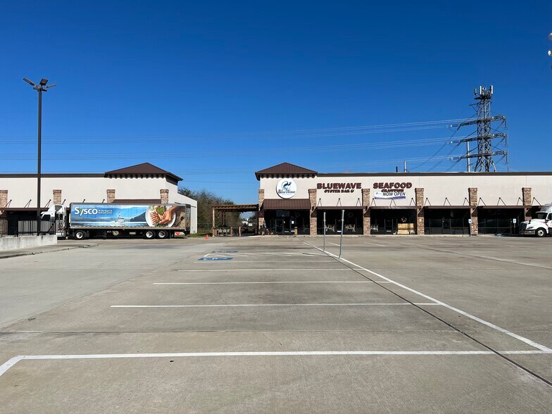 More Photos Of 6211 Barker Cypress Rd, Katy Unknown For Lease