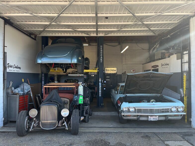 More Photos Of 3209 E Thousand Oaks Blvd, Thousand Oaks Unknown For Lease