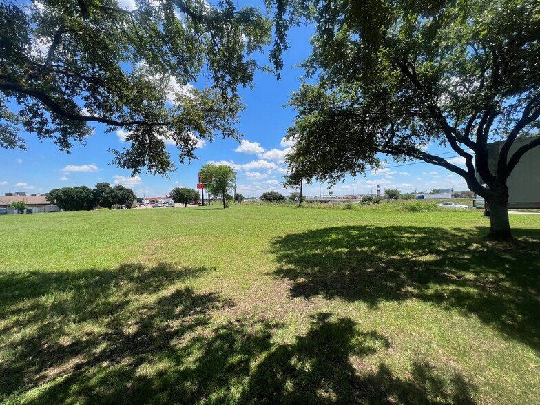 More Photos Of 4301 Lyndon B Johnson Fwy, Dallas Land For Sale