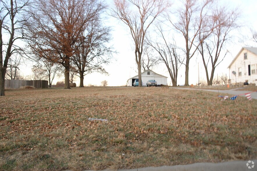 More Photos Of 9746 Parallel Pky, Kansas City Land For Sale