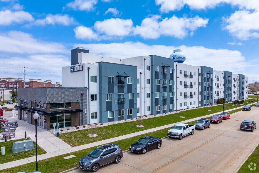 Primary Photo Of 482 Marion Rd, Oshkosh Apartments For Sale