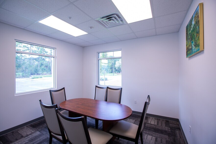 More Photos Of 3130 Opportunity Ct, South Daytona Healthcare For Sale
