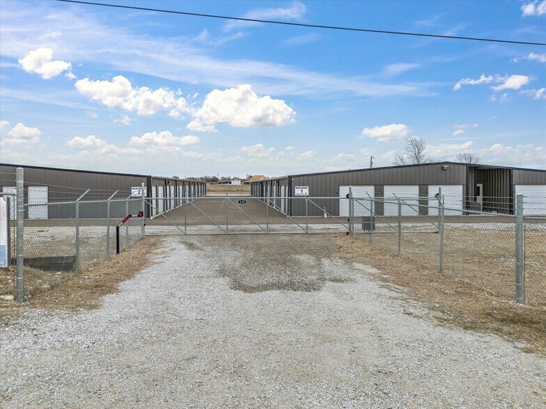 More Photos Of 119 County Road 4003, Decatur Self Storage For Sale