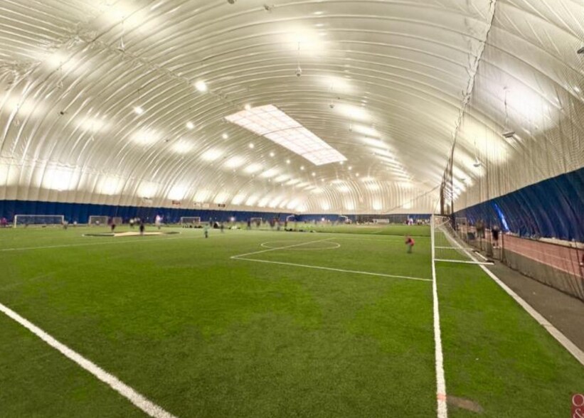 More Photos Of 100 Gerber Dr, Tolland Sports And Entertainment For Lease
