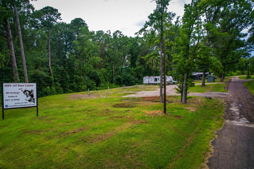 More Photos Of 151 Karen st, Zavalla Specialty For Sale
