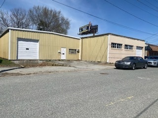 Primary Photo Of 421 Station St, Cranston Manufacturing For Sale
