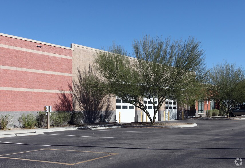 More Photos Of 3761 E Tennessee St, Tucson Warehouse For Lease