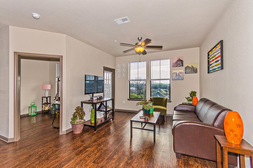 More Photos Of 919 Greensboro Ave, Tuscaloosa Apartments For Lease