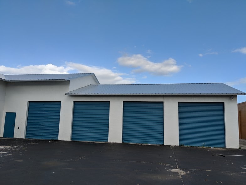 Primary Photo Of 314-316 Clearlake Rd, Cocoa Warehouse For Lease