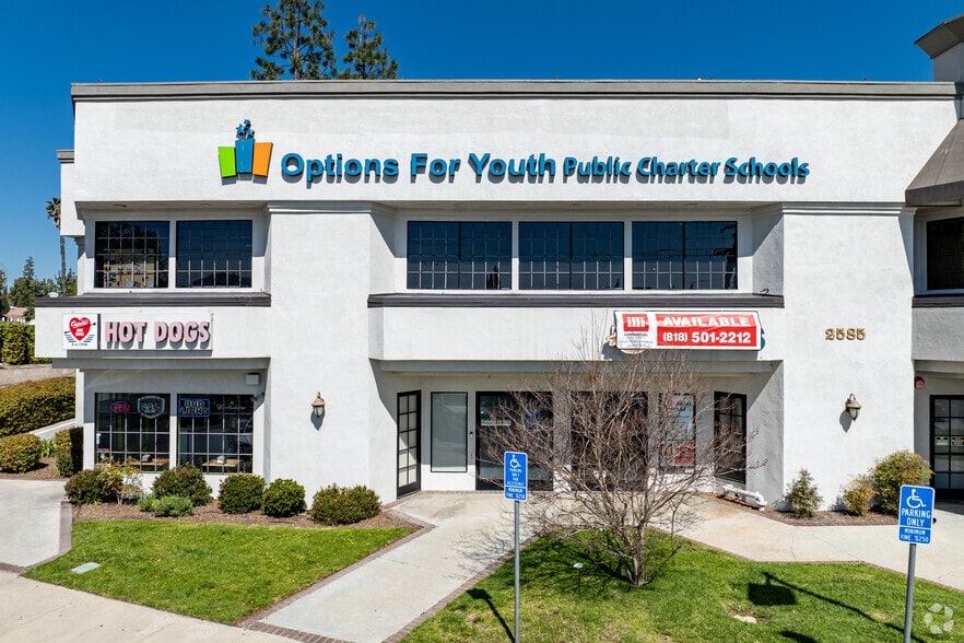 More Photos Of 2585 Cochran St, Simi Valley Freestanding For Sale