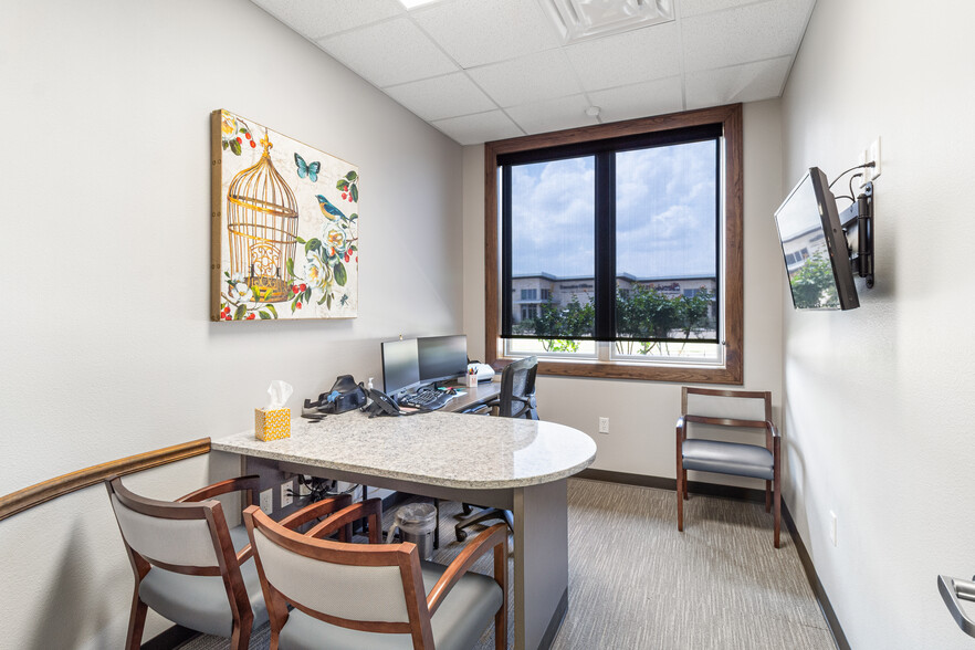 More Photos Of 4528 Mills Park Cir, College Station Office For Sale