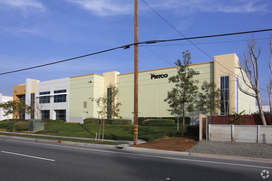 More Photos Of 680 Main St, Riverside Warehouse For Lease
