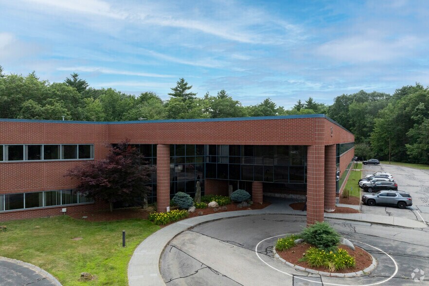 More Photos Of 15 Constitution Dr, Bedford Coworking Space