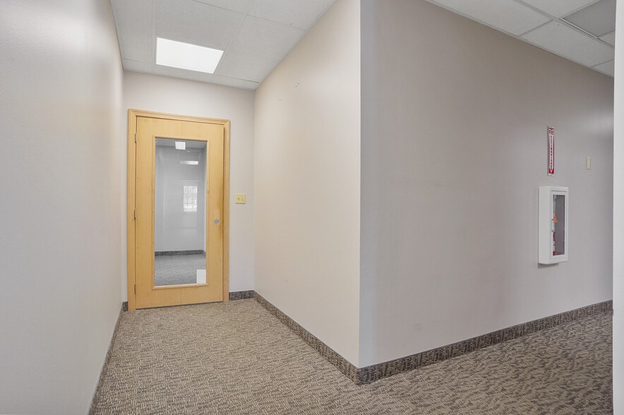 More Photos Of 3333 Massillon Rd, Akron Bank For Lease