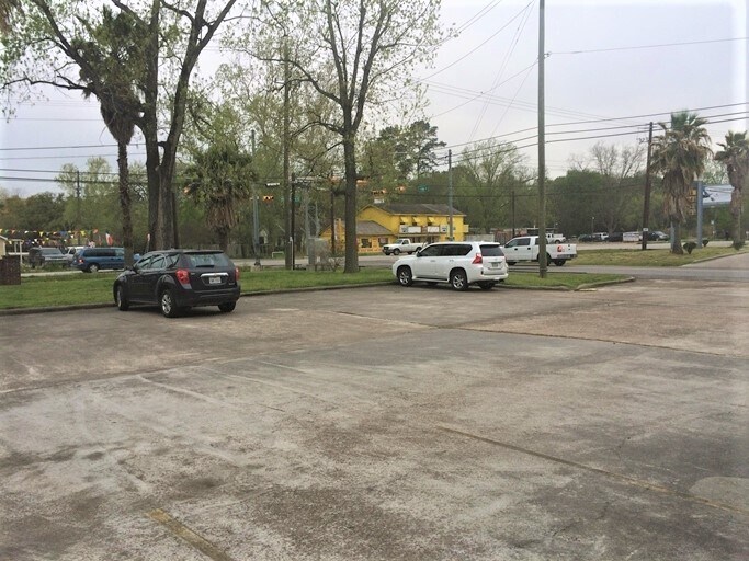 More Photos Of 607 Aldine Mail Route Rd, Houston Religious Facility For Sale