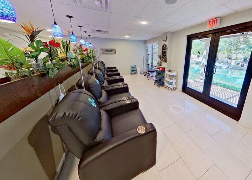 More Photos Of 2222 S Dobson Rd, Mesa Office For Lease