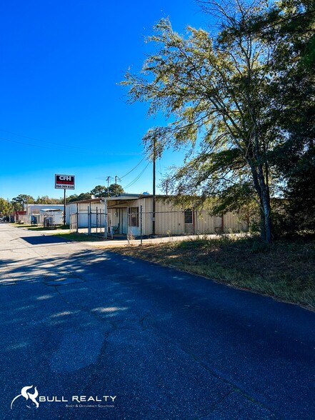 More Photos Of 109 Coleman Dr, Eatonton Self Storage For Sale