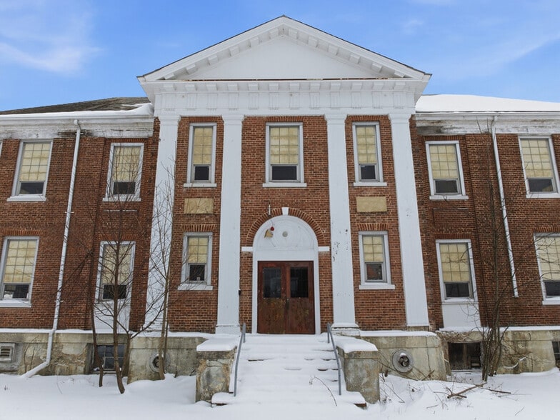 More Photos Of 13 Academy Hill Rd, Westminster Schools For Sale