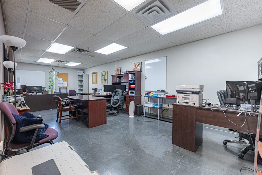 More Photos Of 400 Industry Dr, Carlisle Warehouse For Sale