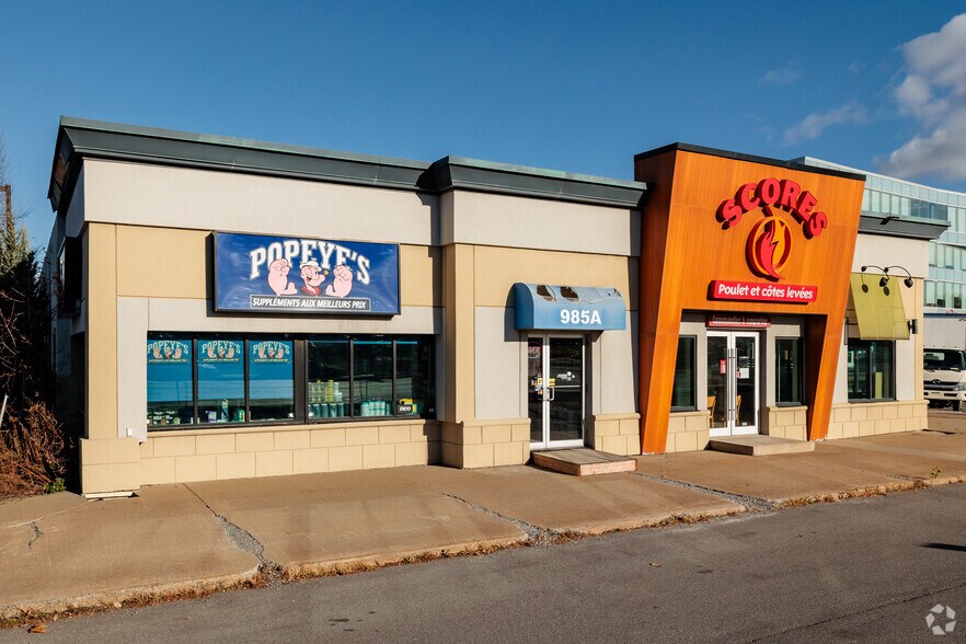 More Photos Of 983-985 Boul Saint-Jean, Pointe-claire Freestanding For Lease