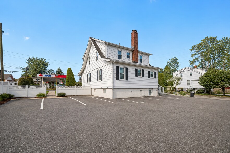 More Photos Of 118 Columbus Ave, Valhalla Office Residential For Lease