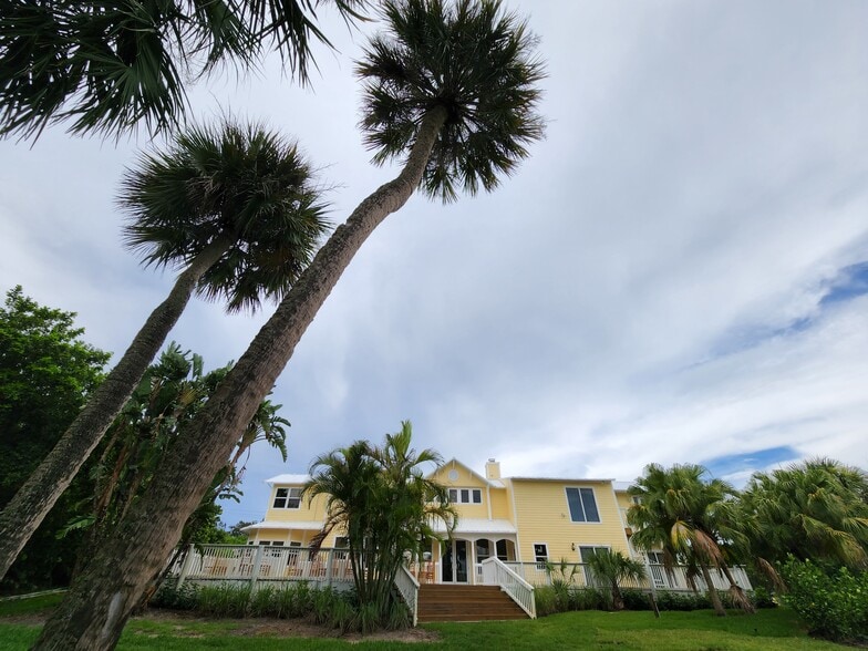 More Photos Of 3601 N Highway A1A, Fort Pierce Hospitality For Sale