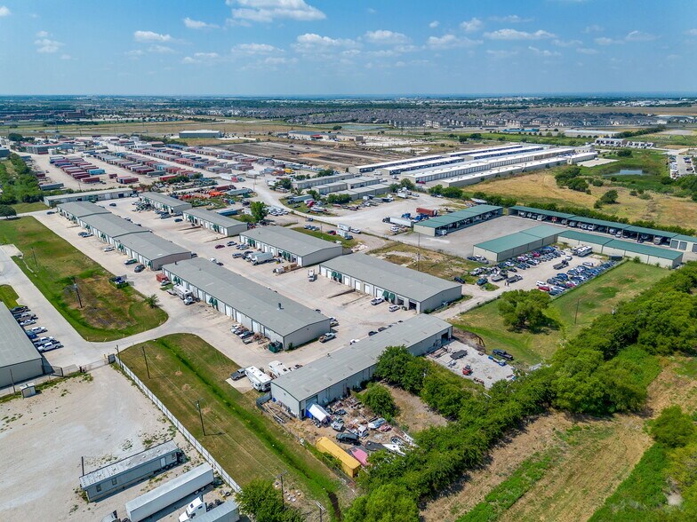 More Photos Of 1150 Blue Mound Rd W, Haslet Warehouse For Lease