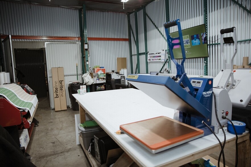 More Photos Of 7001 Anpesil Dr, North Bergen Warehouse For Lease